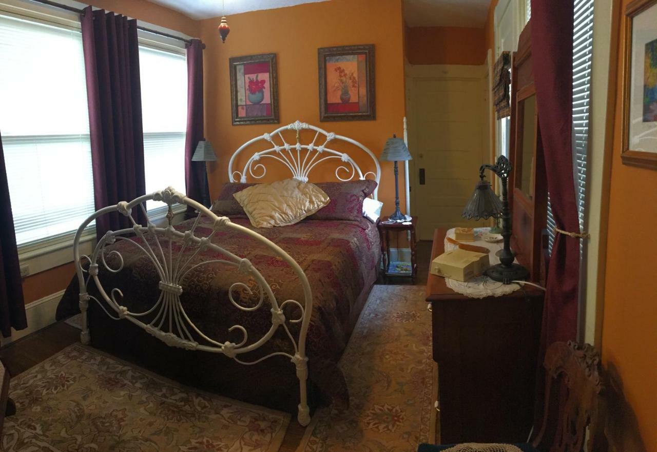 Manheim Manor Bed & Breakfast Bagian luar foto