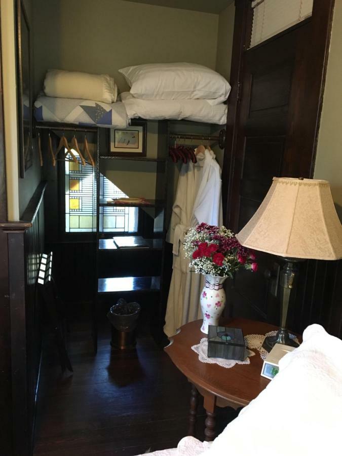 Manheim Manor Bed & Breakfast Bagian luar foto